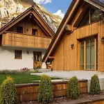 Privillage Stare - Hotell