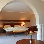 Privillage Stare - 3*